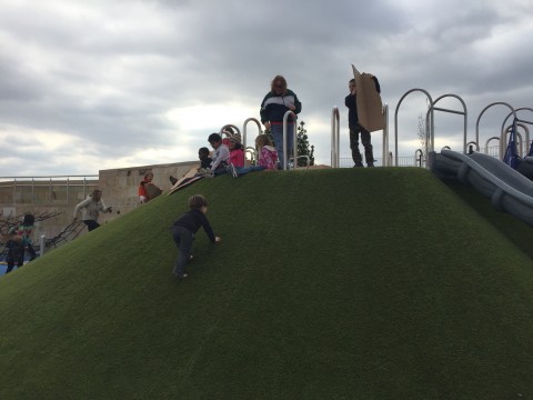 Play Mound