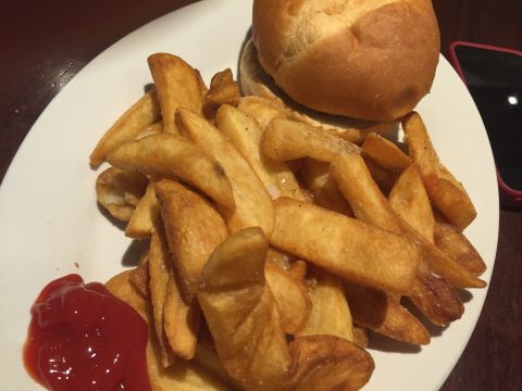 Kid's Cheeseburger