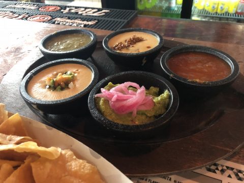 El Tres Amigos